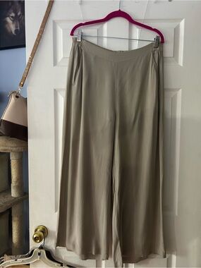 Wide-Leg Boot Cut Pants in Taupe